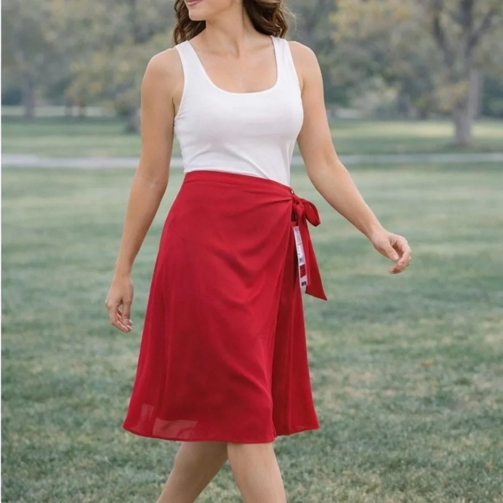 Beautiful New York & Company red chiffon wrap skirt NWT